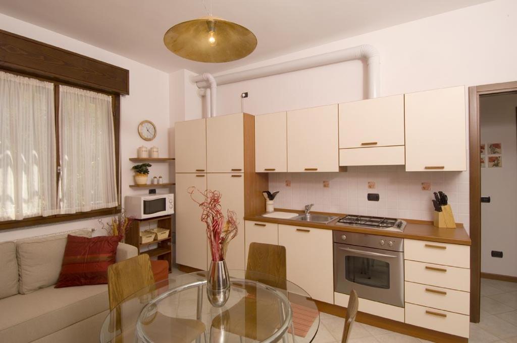 מלניאנו Appartamenti Villa Anna מראה חיצוני תמונה